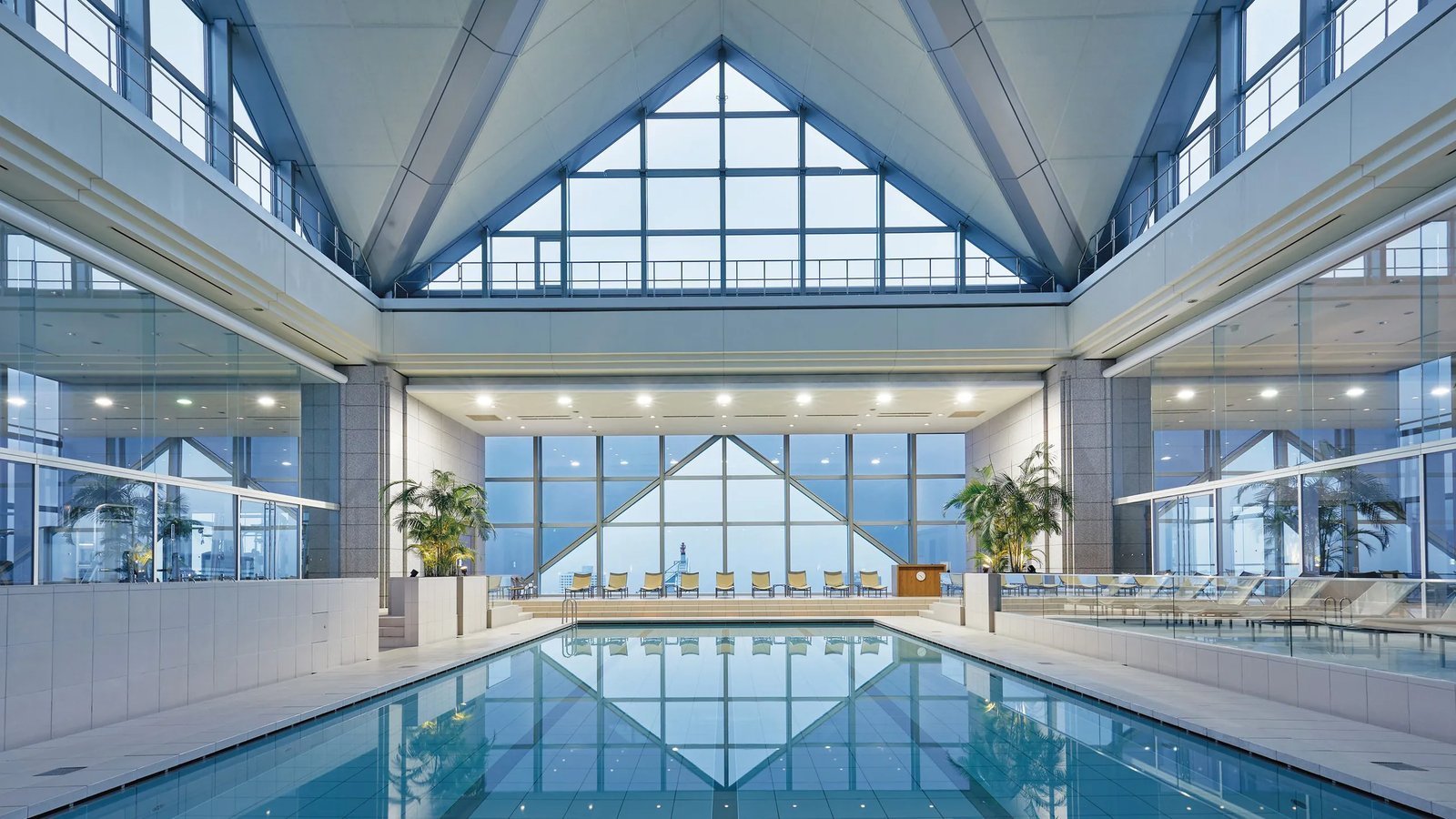 Park Hyatt Tokyo, the pool