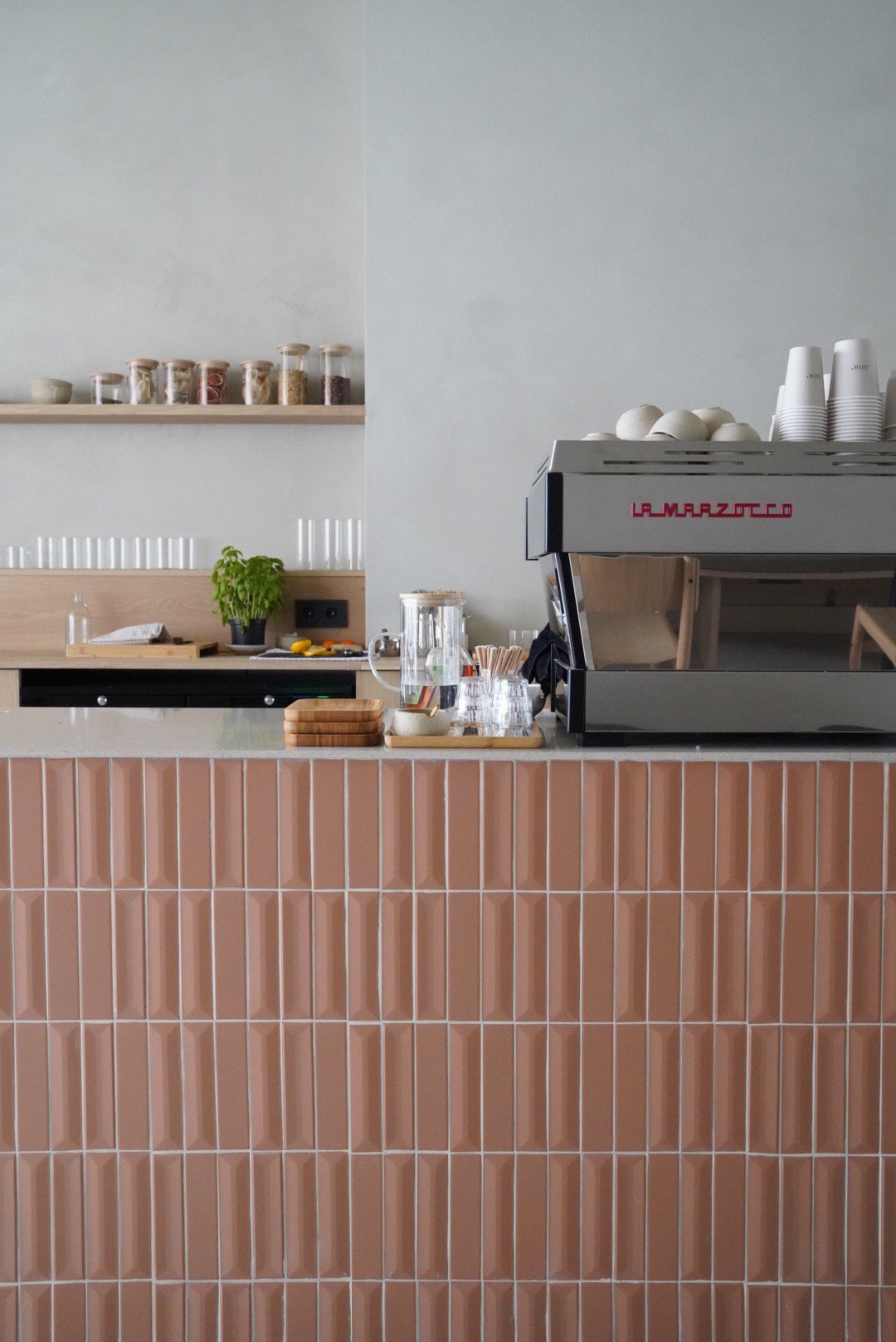 Hotel âme, hotel âme café & store