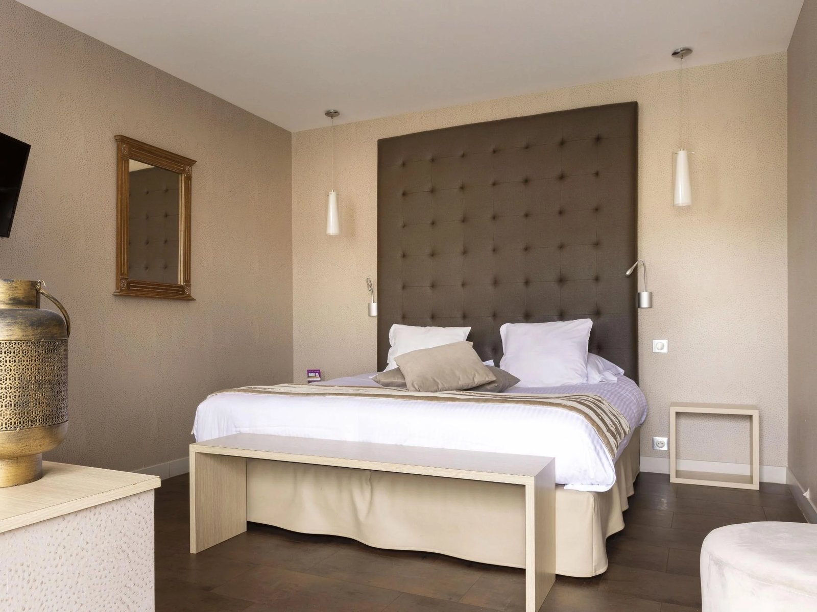 Hostellerie de la Renaissance, rooms