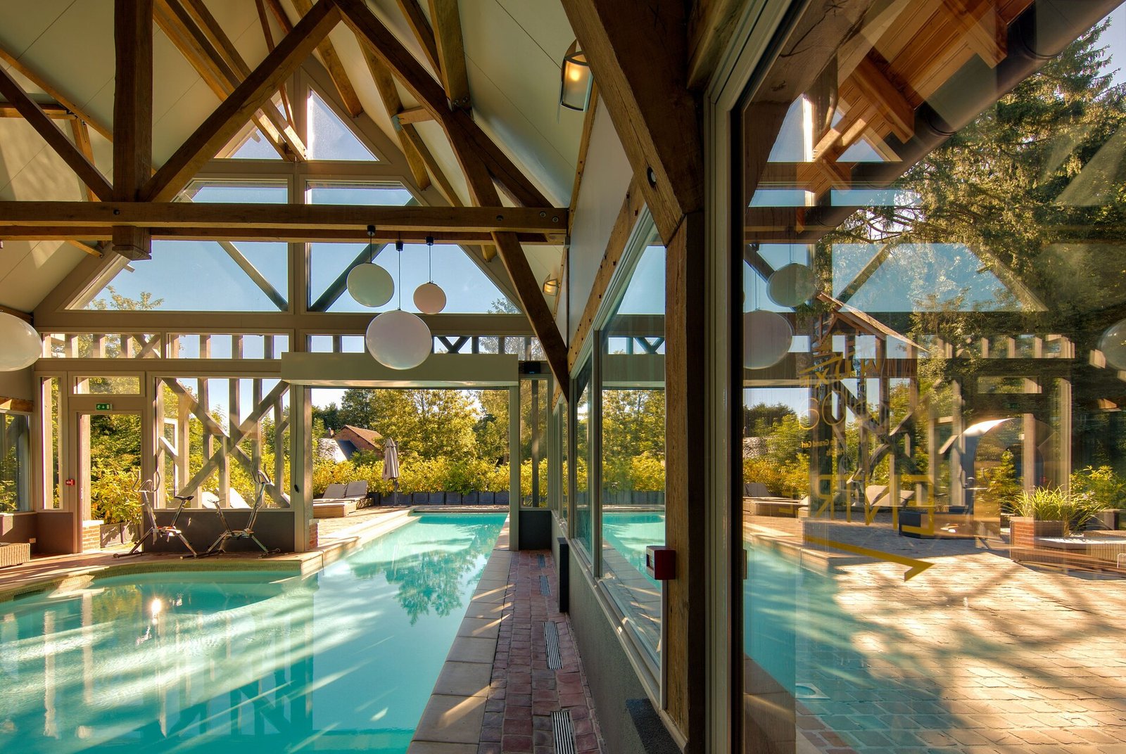 La Licorne, the pool