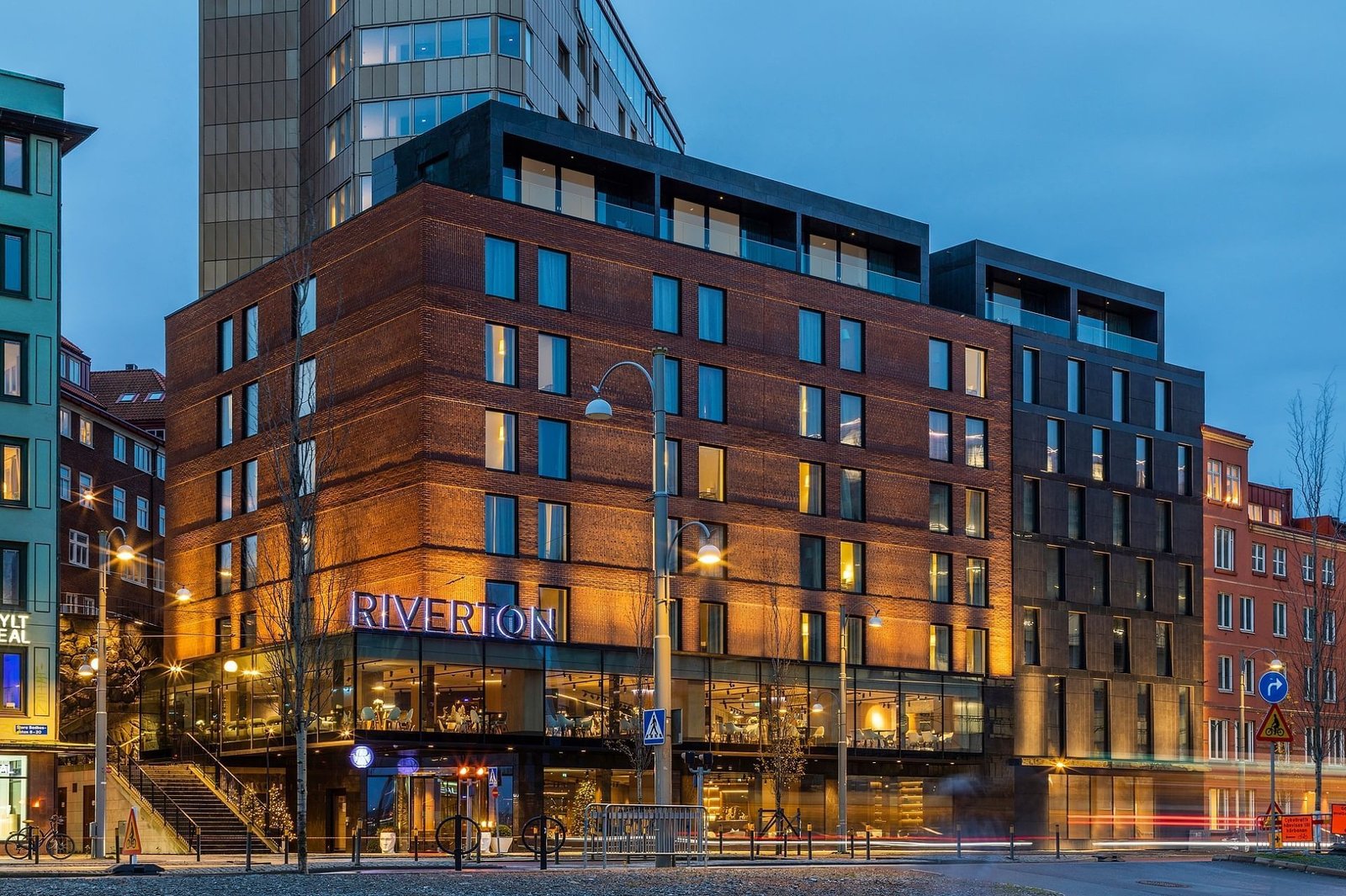 Hotel Riverton, how it began