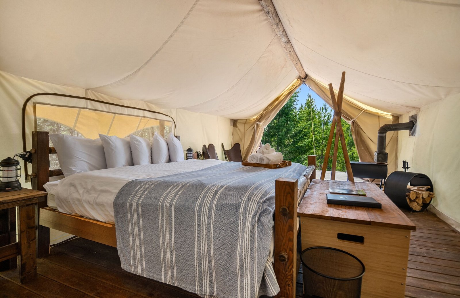 Under Canvas Mount Rushmore