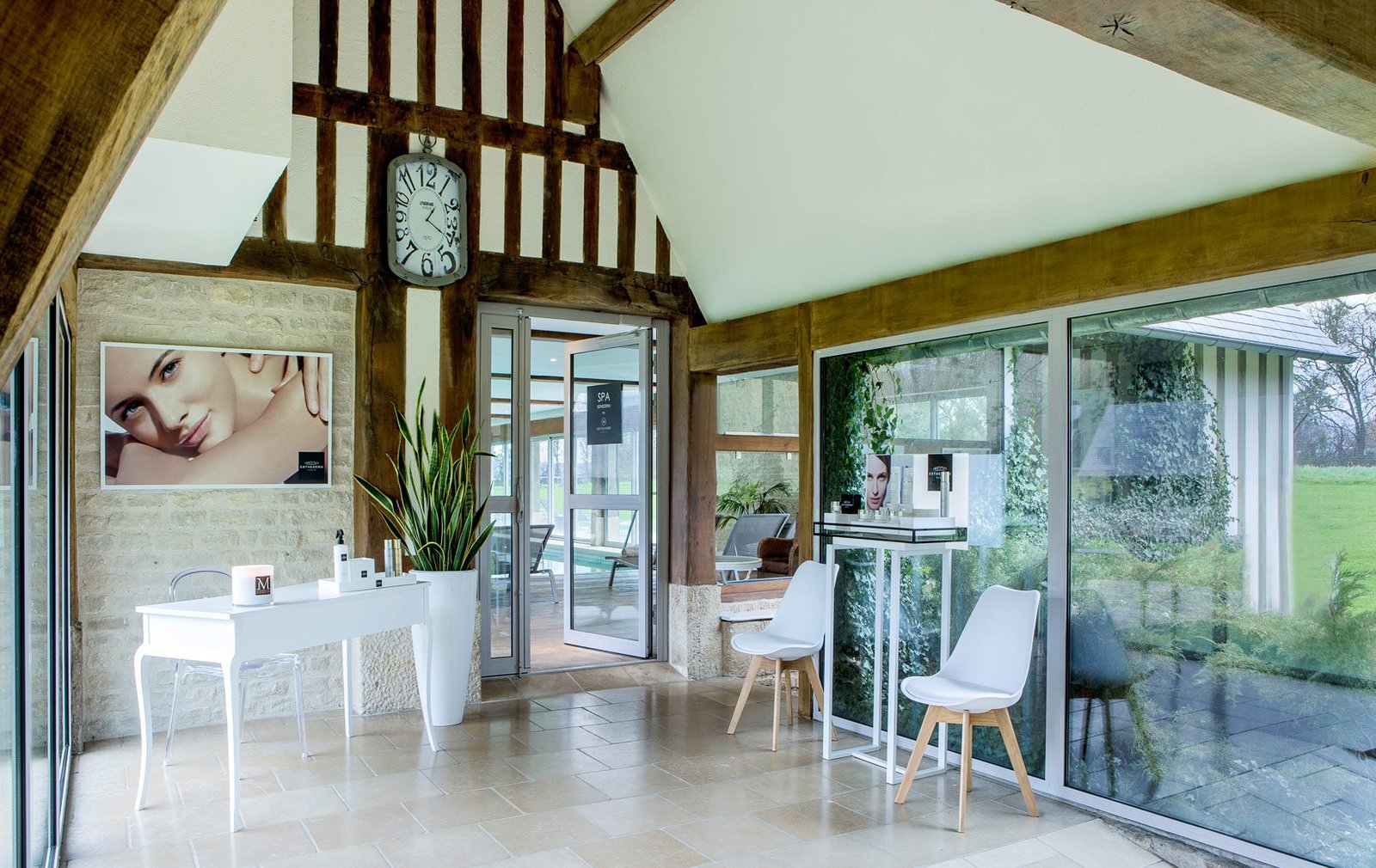 Les Manoirs de Tourgéville, the spa