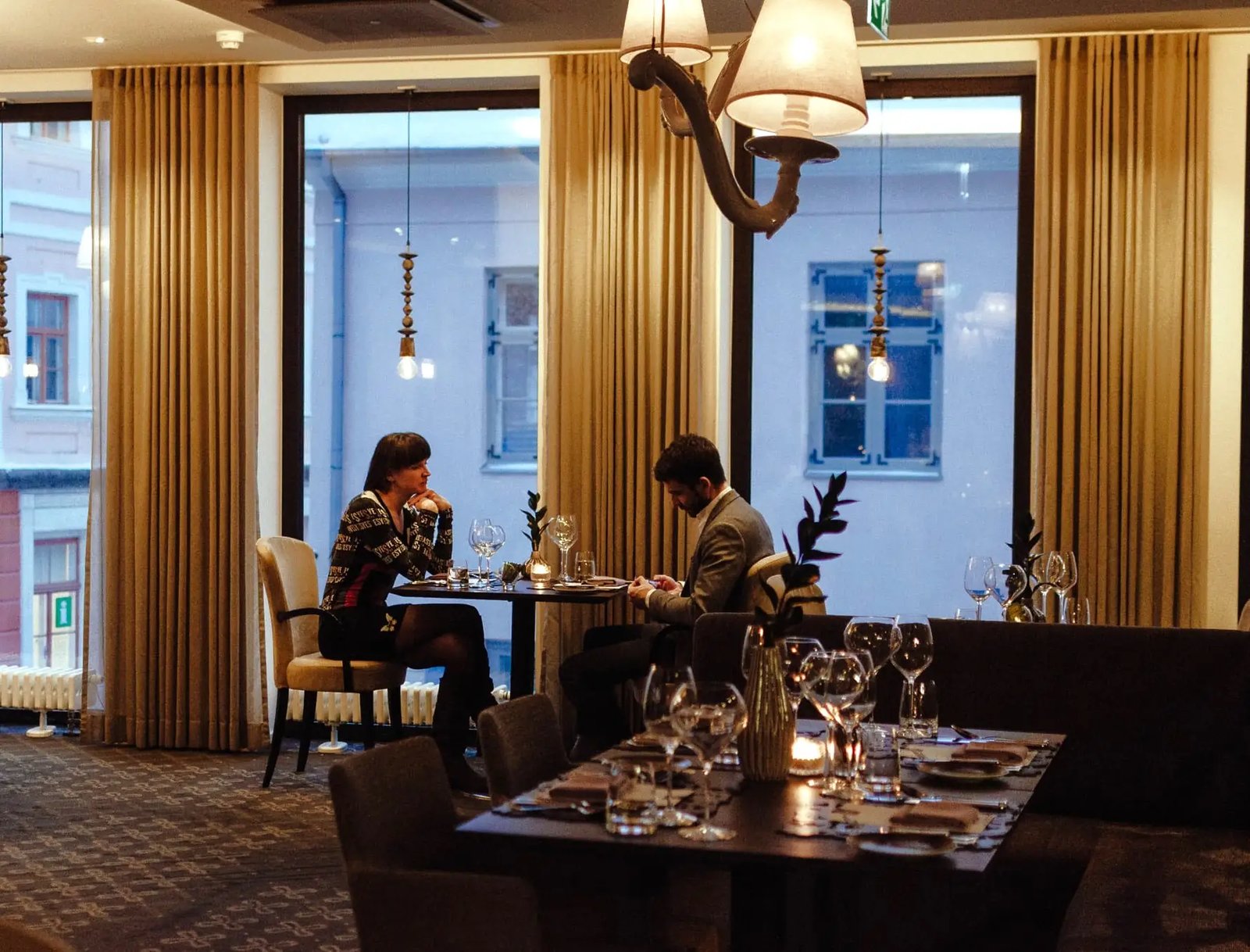 Lydia Hotel, hõlm