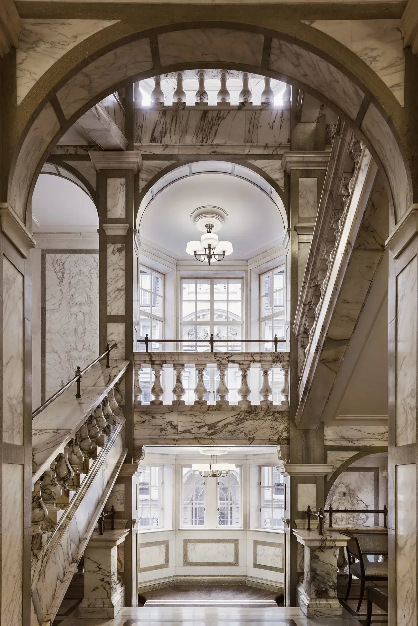 Rosewood London Hotel — vibe