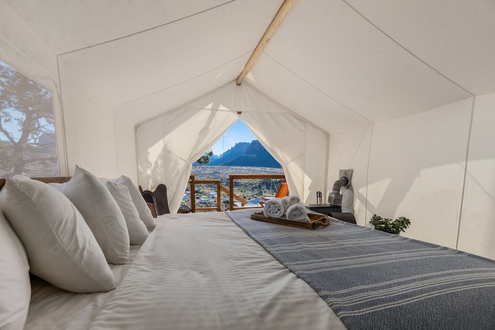Under Canvas Zion, rooms