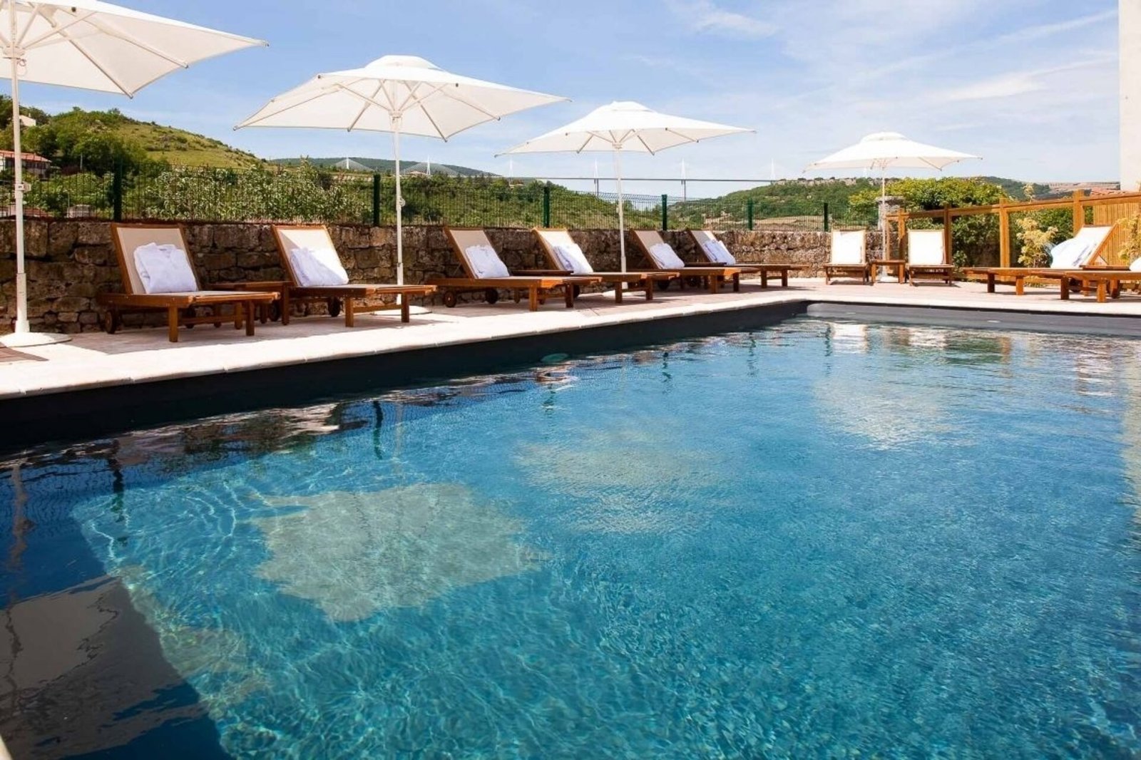 Château de Creissels, the pool