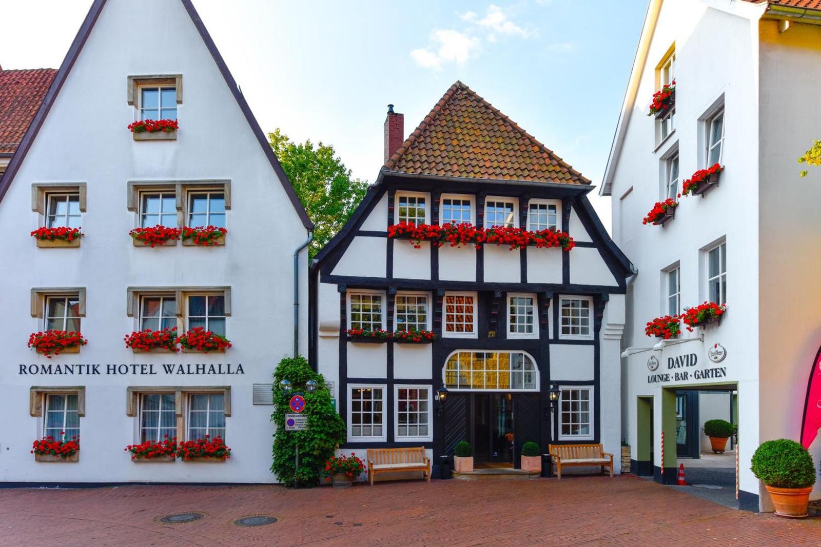 Hotel Walhalla, how it began