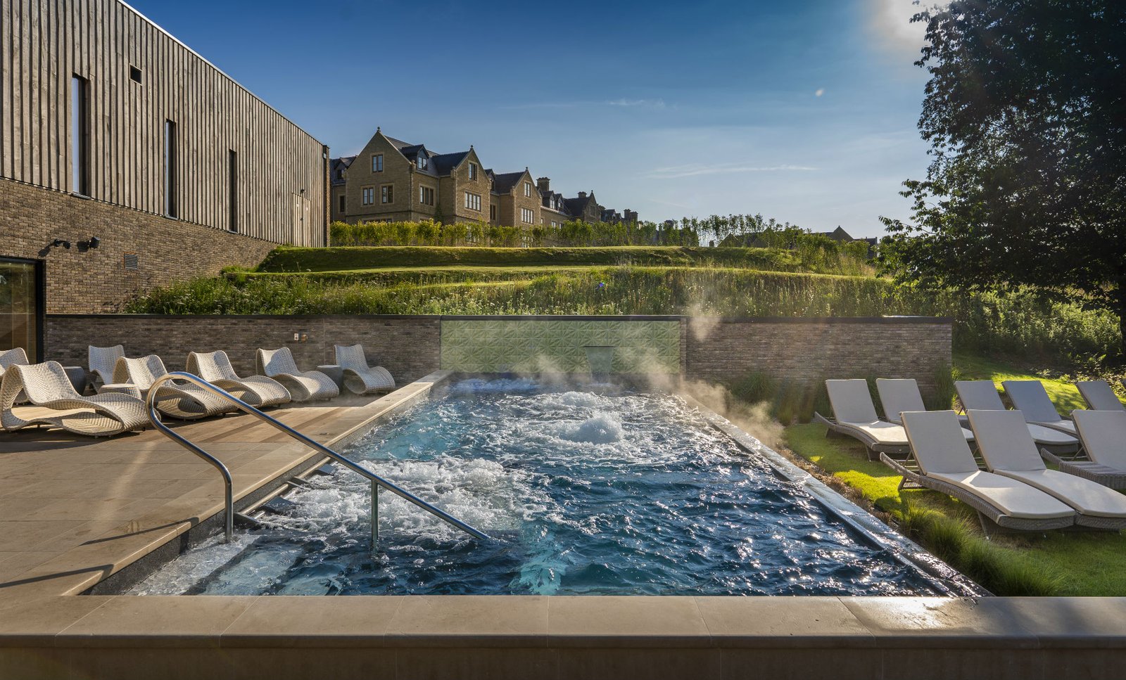 South Lodge, the pool