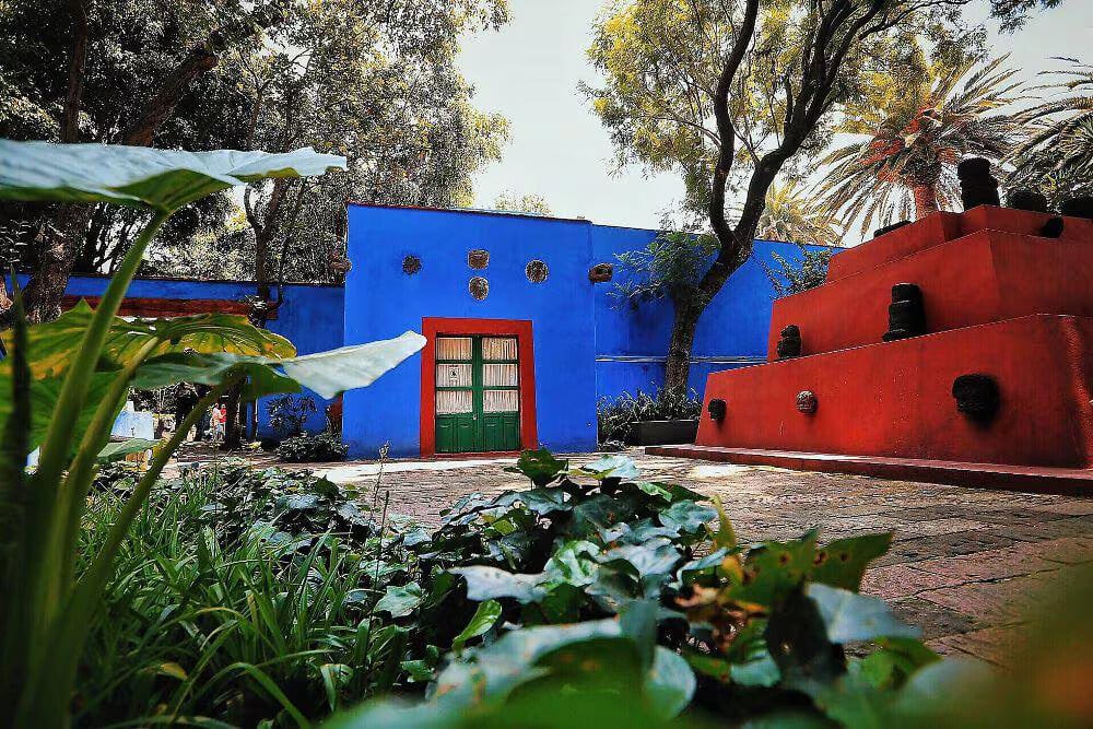 Las Alcobas — backstory