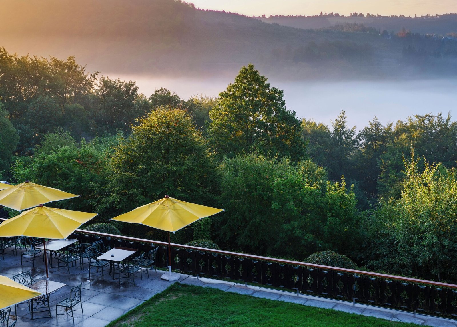 Hotel Waldhaus Ohlenbach, at the table