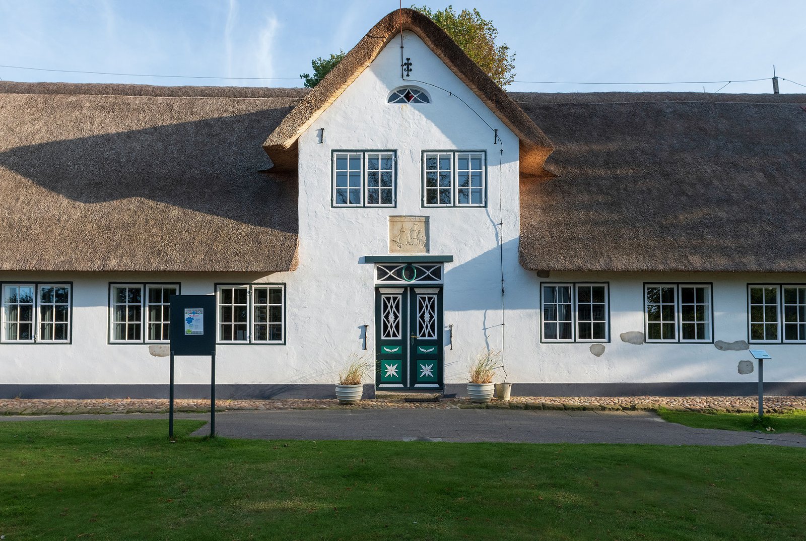BENEN-DIKEN-HOF . HOTEL . SYLT, how it began