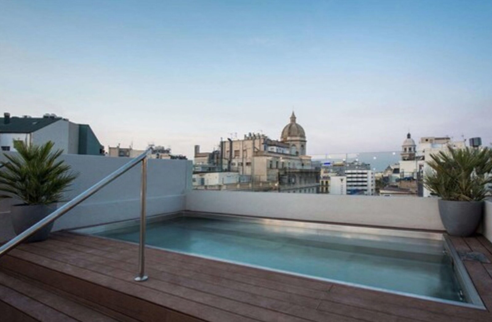 Hotel MidMost Barcelona by Majestic Hotel Group, the pool