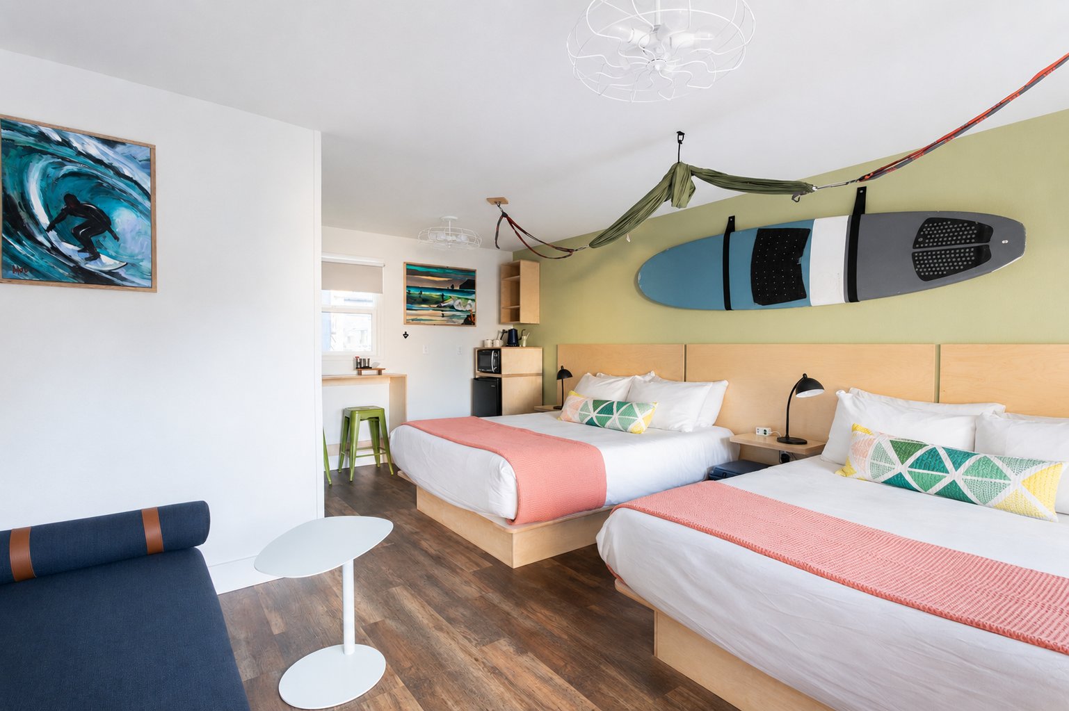 Gravity Haus Westport, rooms