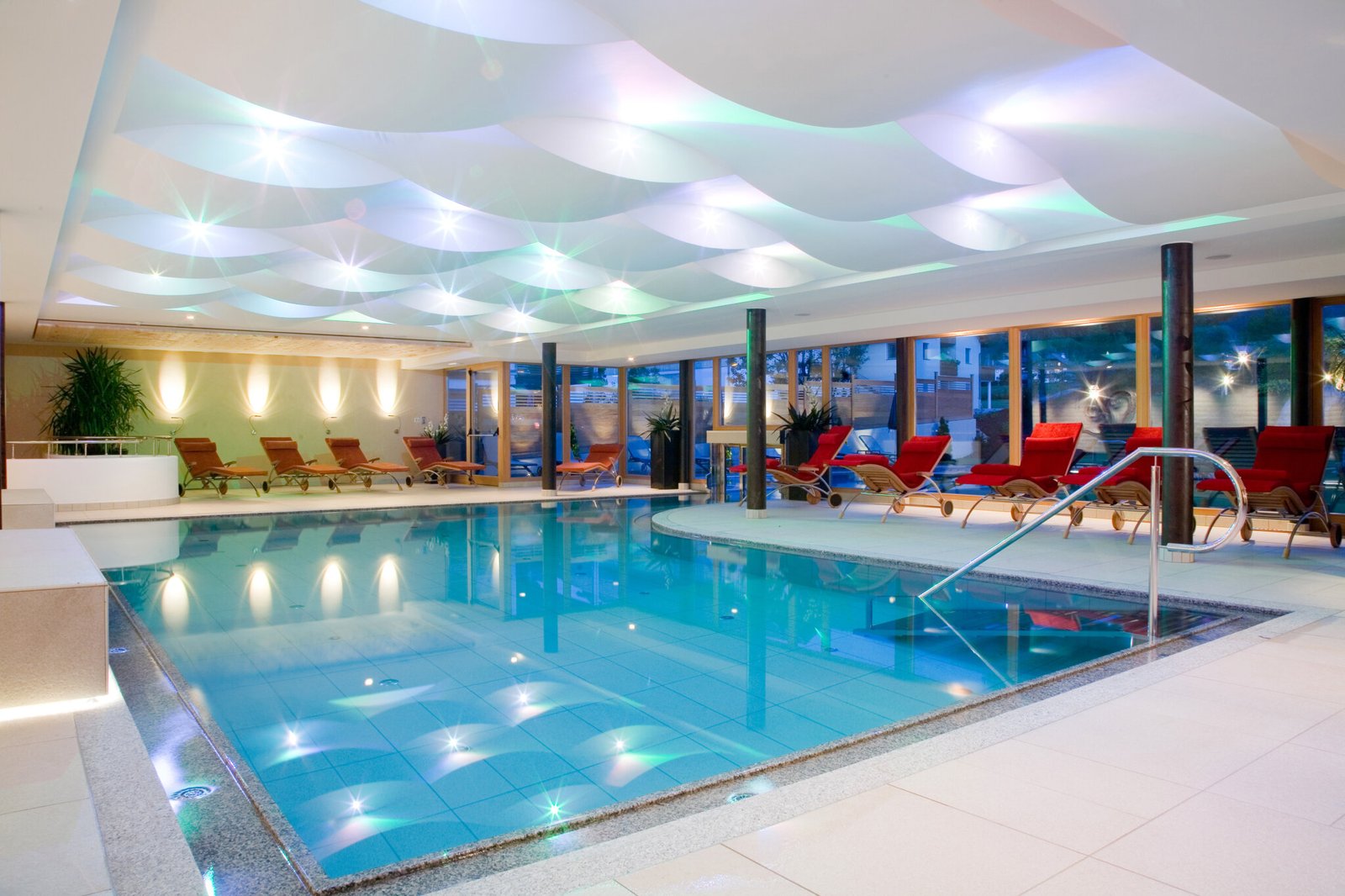 Mirabell Dolomites Hotel, the pool