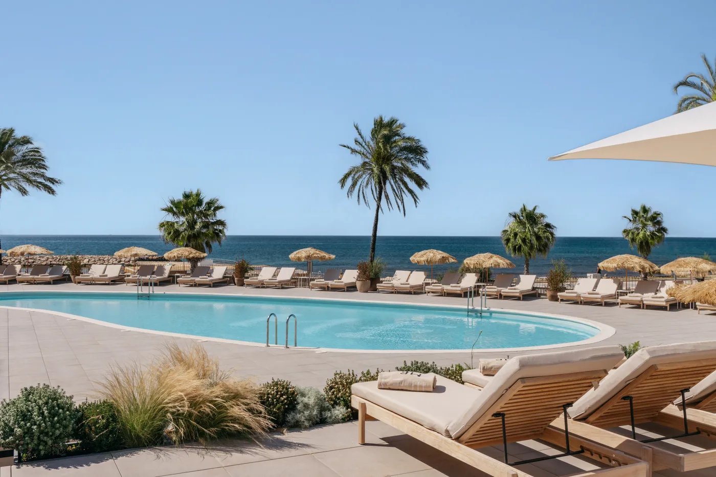 ME Sitges Terramar, the pool