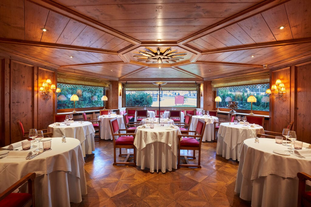 Hotel Miramonti, restaurant coeur de bois