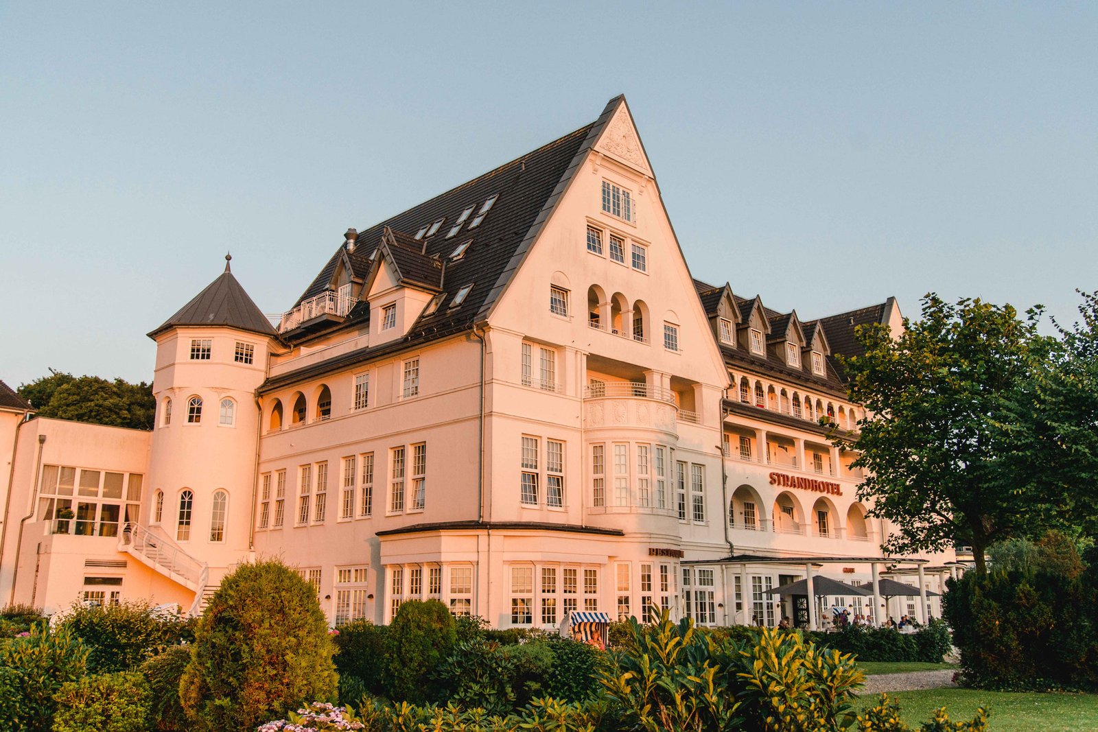 Strandhotel Glücksburg, how it began