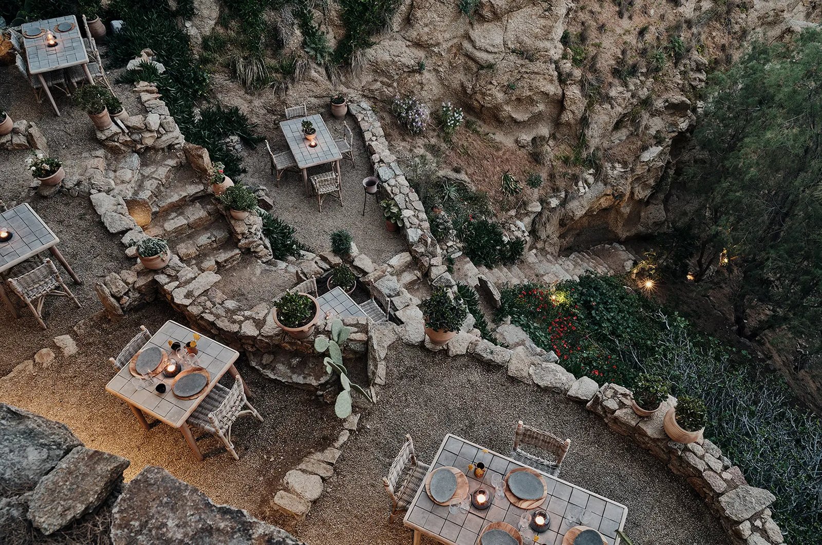 The Wild Hotel by Interni