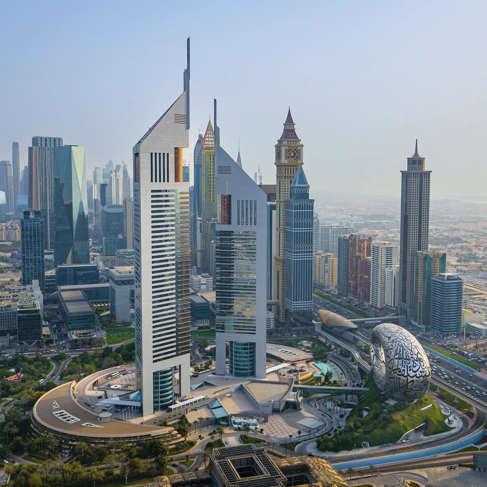 Jumeirah Emirates Towers — vibe
