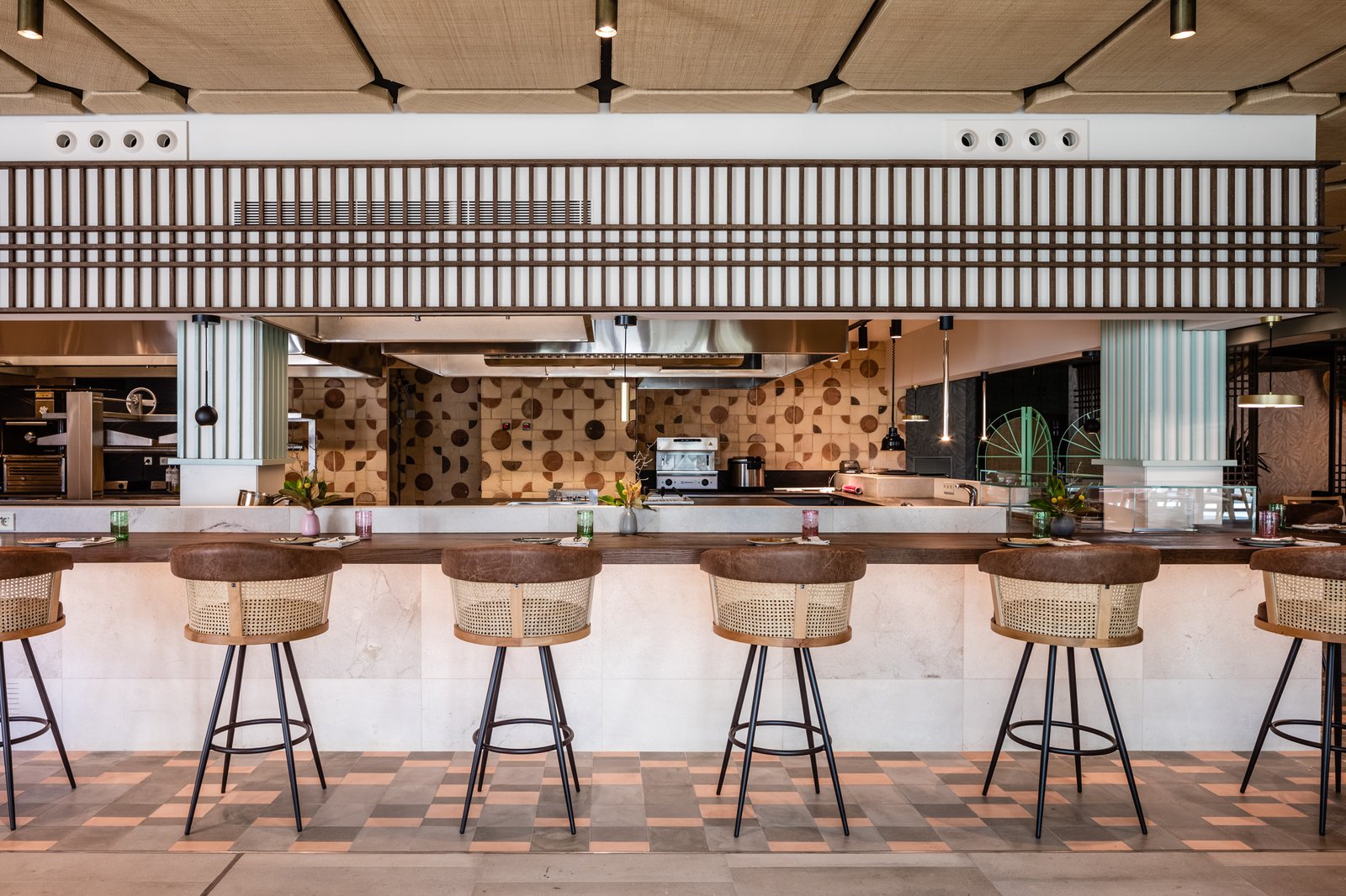Kimpton Aysla Mallorca, at the table