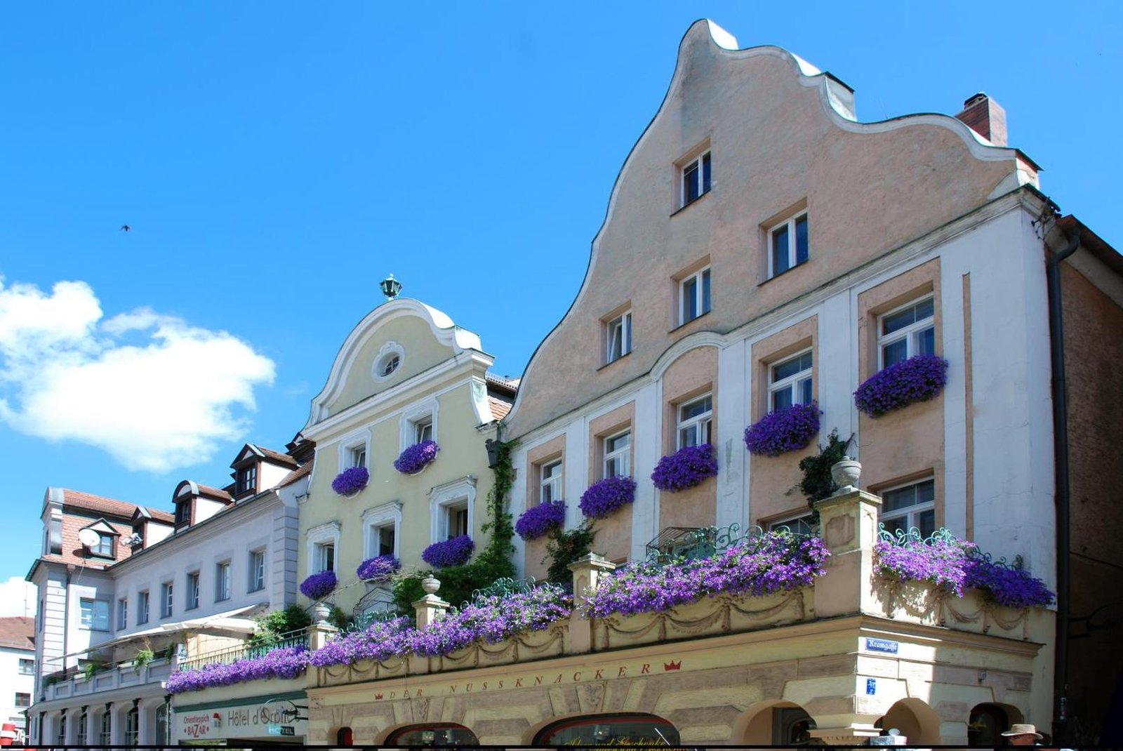 Hotel Orphee, how it began