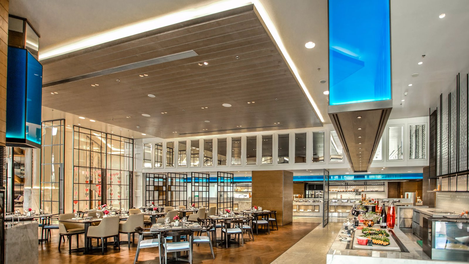 InterContinental Dhaka by IHG, at the table