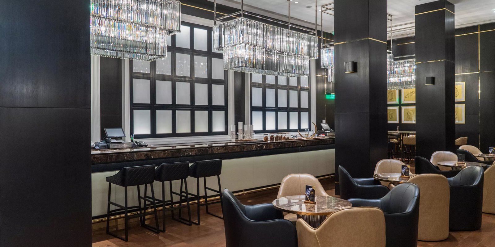 InterContinental Dhaka by IHG, at the table