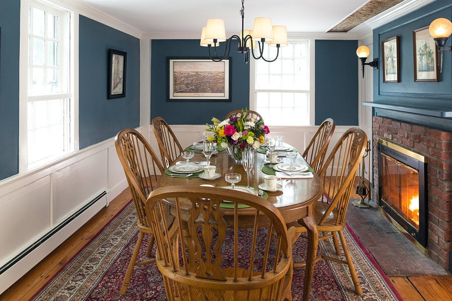 Waldo Emerson Inn, at the table