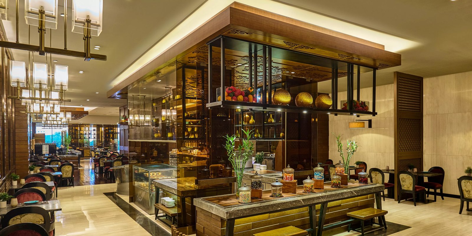 InterContinental Changsha, at the table