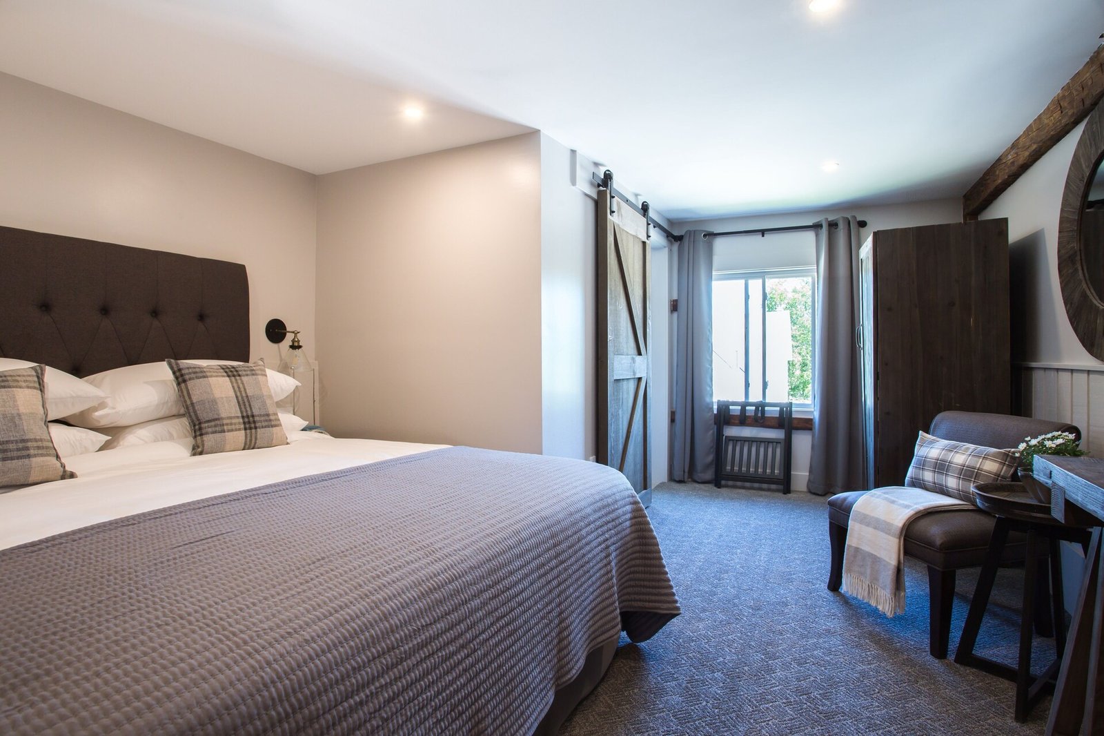 Mountain Meadows Lodge, rooms