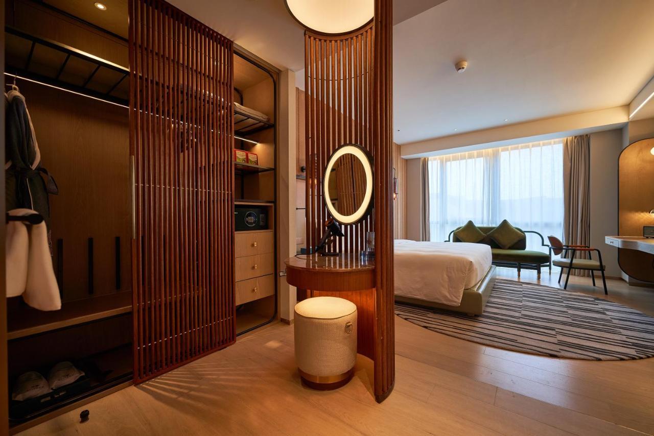 Indigo Hangzhou Uptown, an IHG Hotel