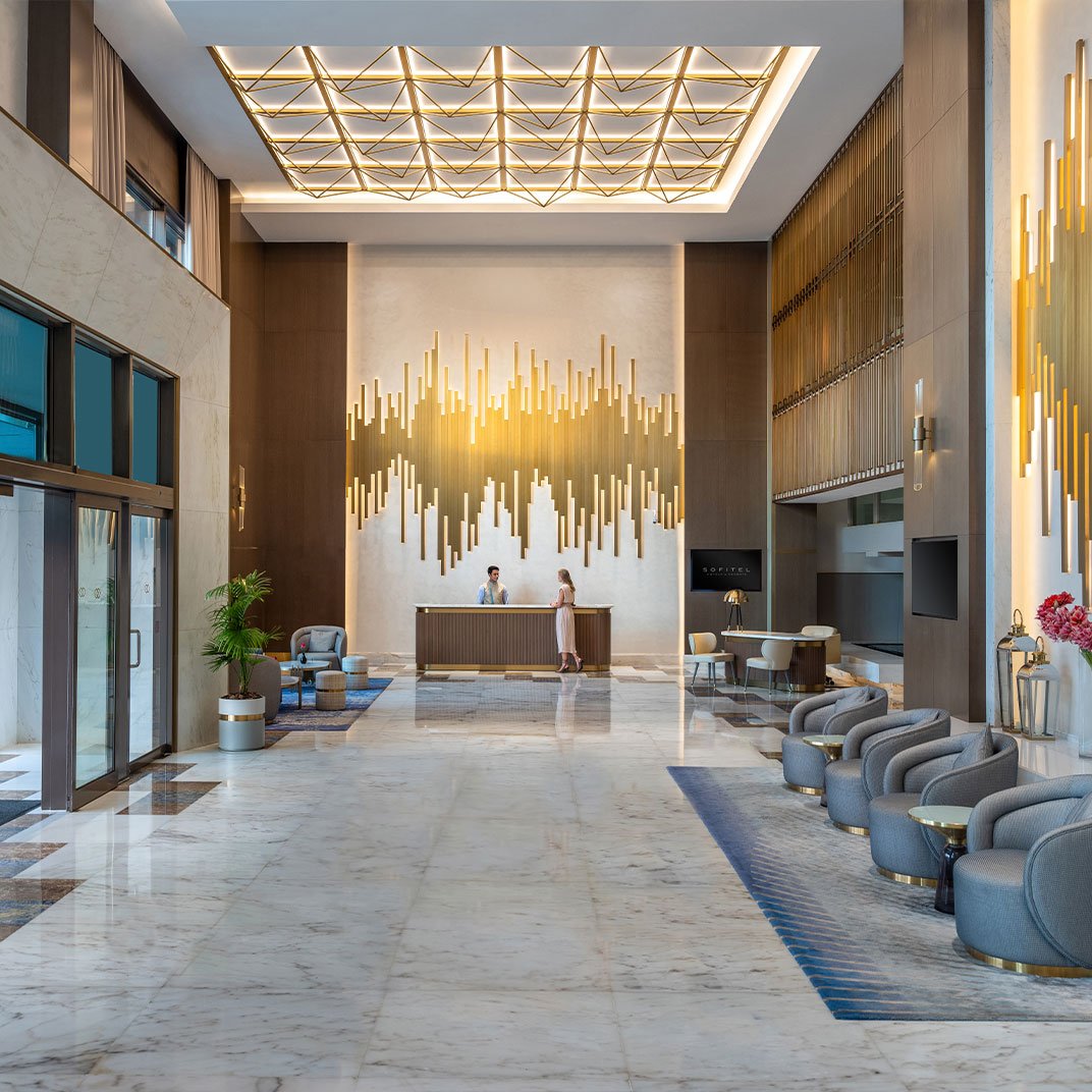 Sofitel Dubai Jumeirah Beach — vibe