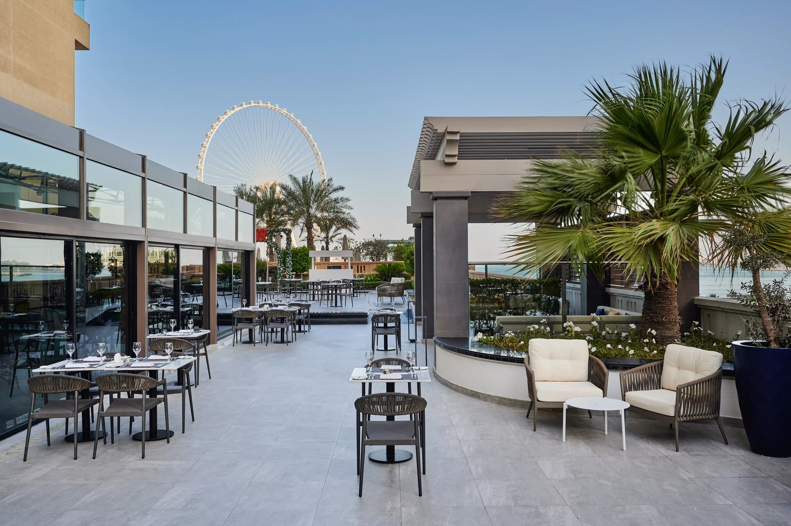 Sofitel Dubai Jumeirah Beach, plantation brasserie, bar & terrace