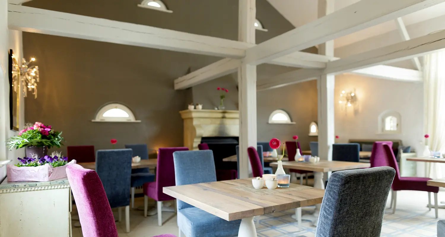 Hotel Aarnhoog, at the table