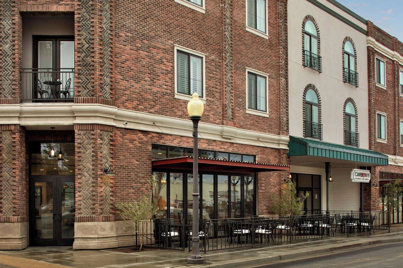 Hotel Winters, carboni's ristorante, bar, and market