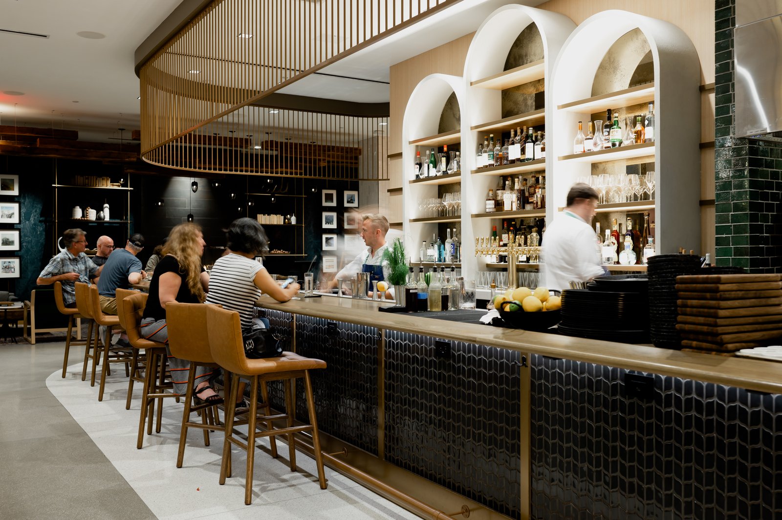 Jasper Hotel, rosewild lounge and bar