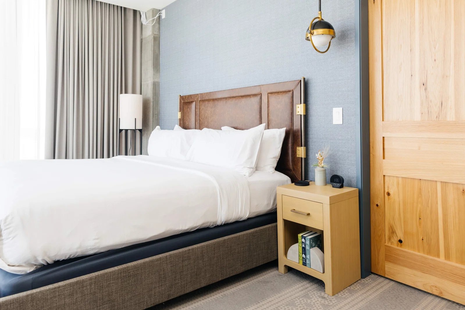 Jasper Hotel