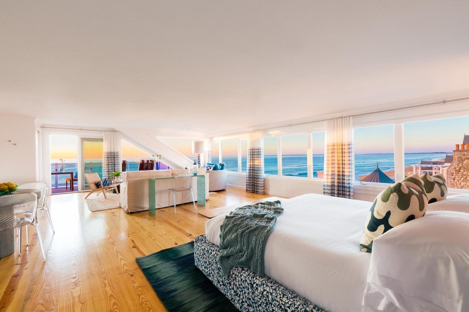 Blue - Inn on the Beach, rooms
