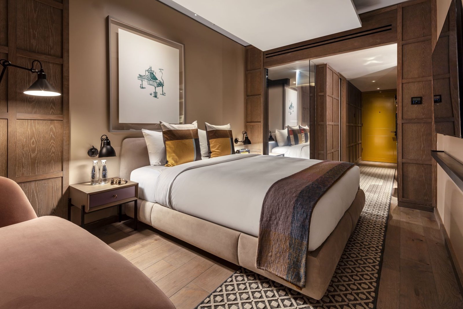 The Londoner Hotel — vibe