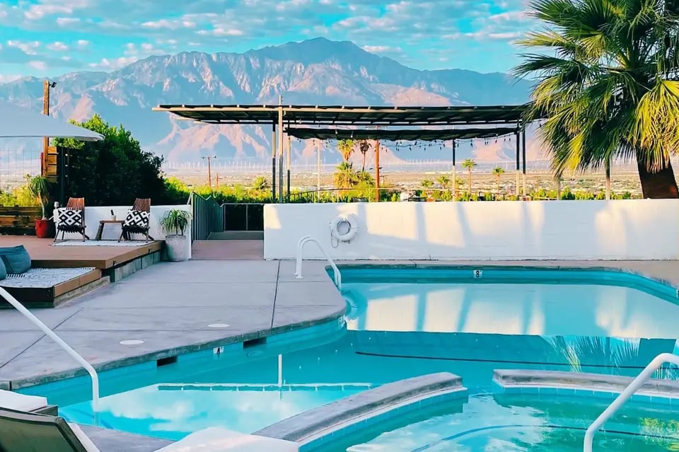 Miracle Manor Boutique Hotel & Spa, the pool