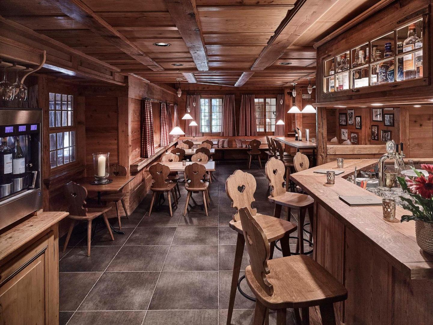 Hotel Schönegg, at the table