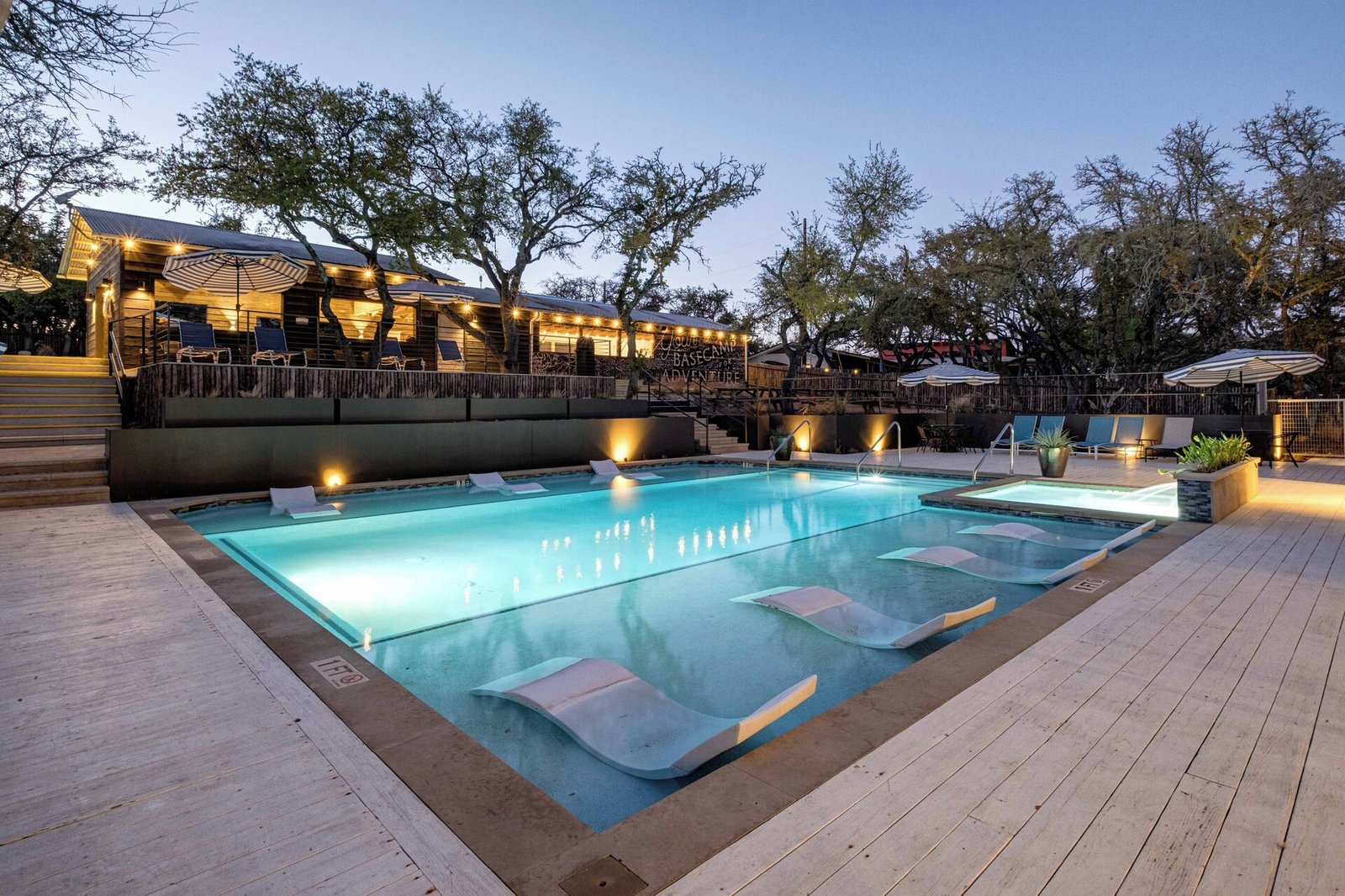 Lucky Arrow Retreat, the pool