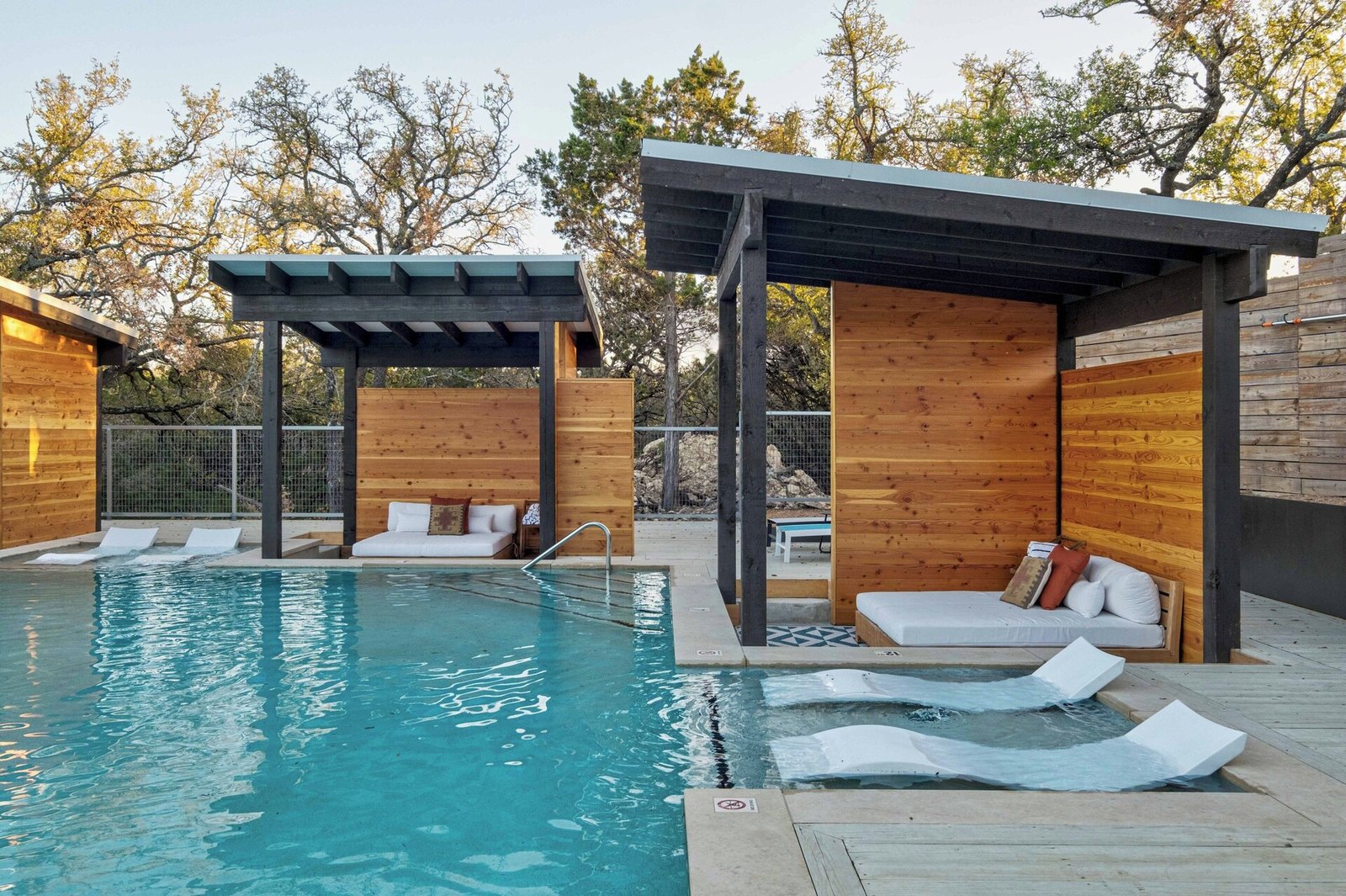 Lucky Arrow Retreat, the pool