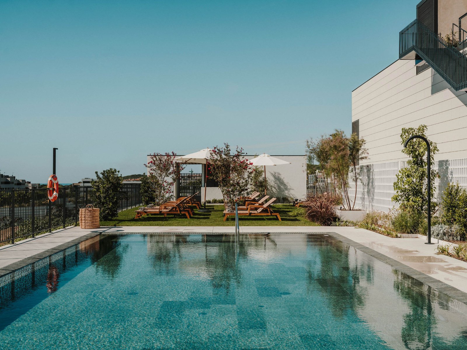 Sabàtic, Sitges, Autograph Collection, the pool