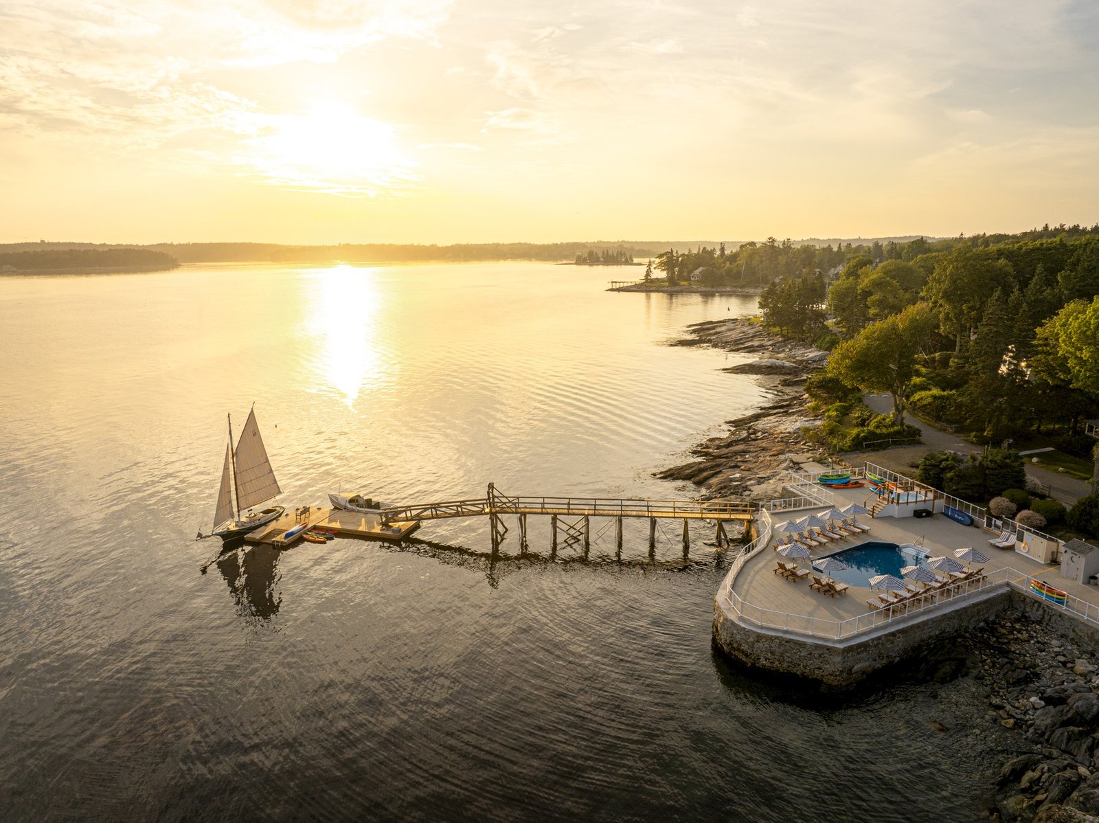 Spruce Point Inn Resort & Spa, the pool