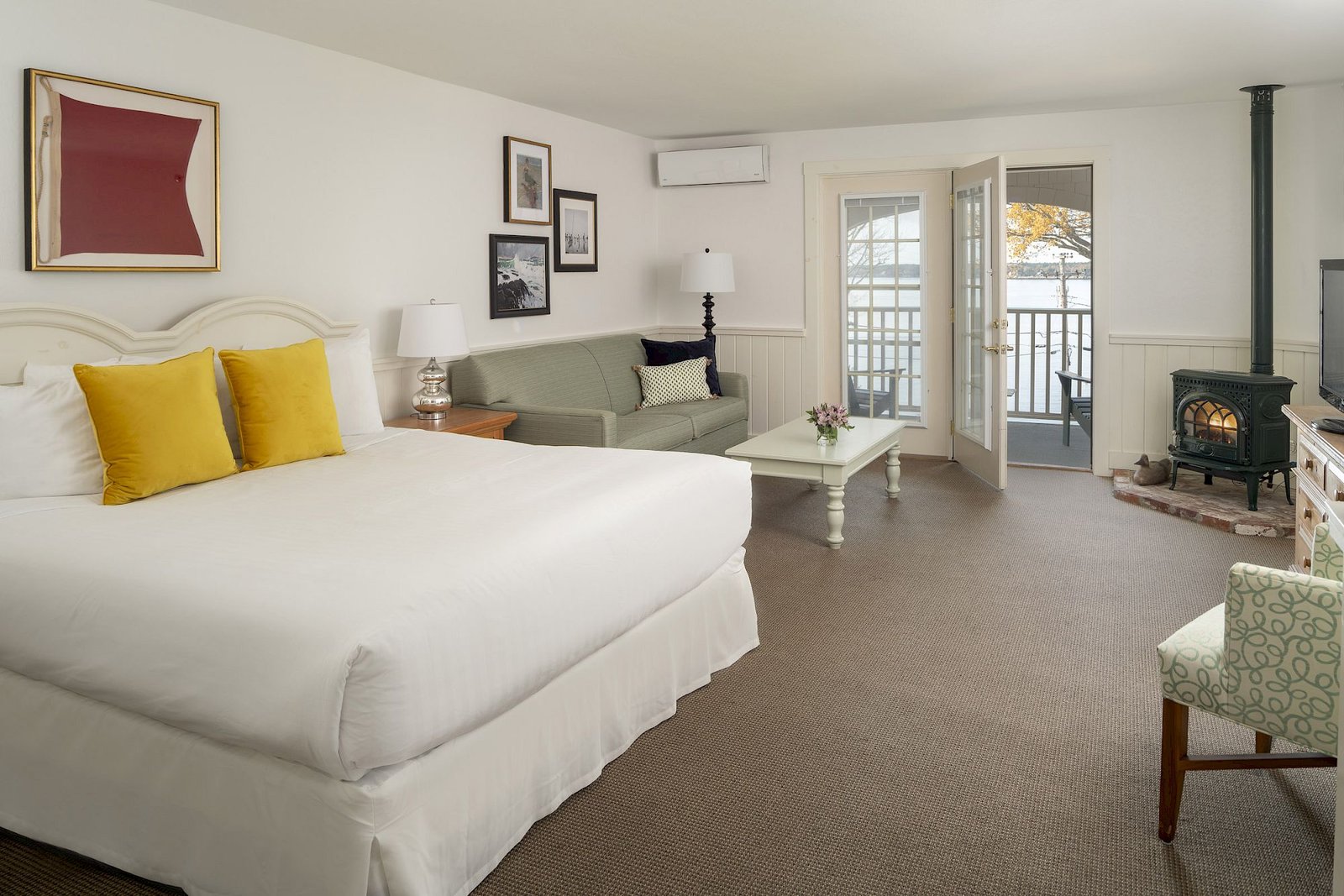 Spruce Point Inn Resort & Spa, rooms