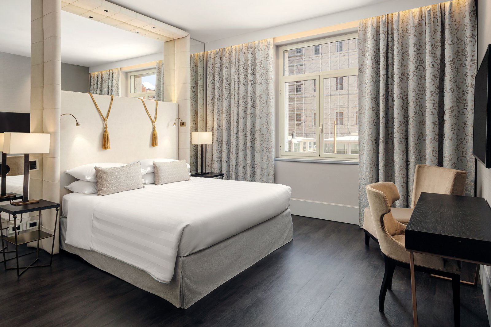 Sina Bernini Bristol, rooms