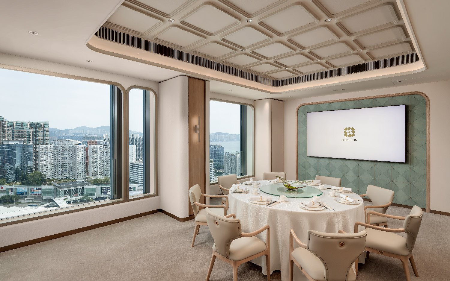 Hotel ICON, at the table