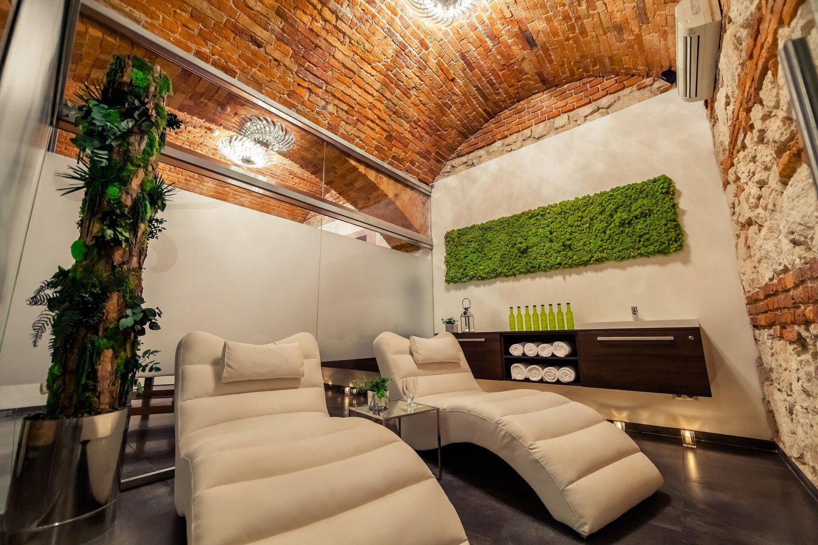 Queen Boutique Hotel, the spa